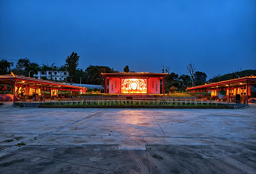 合解村晚大舞台夜景
