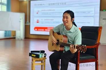 师生合唱 声动乡情