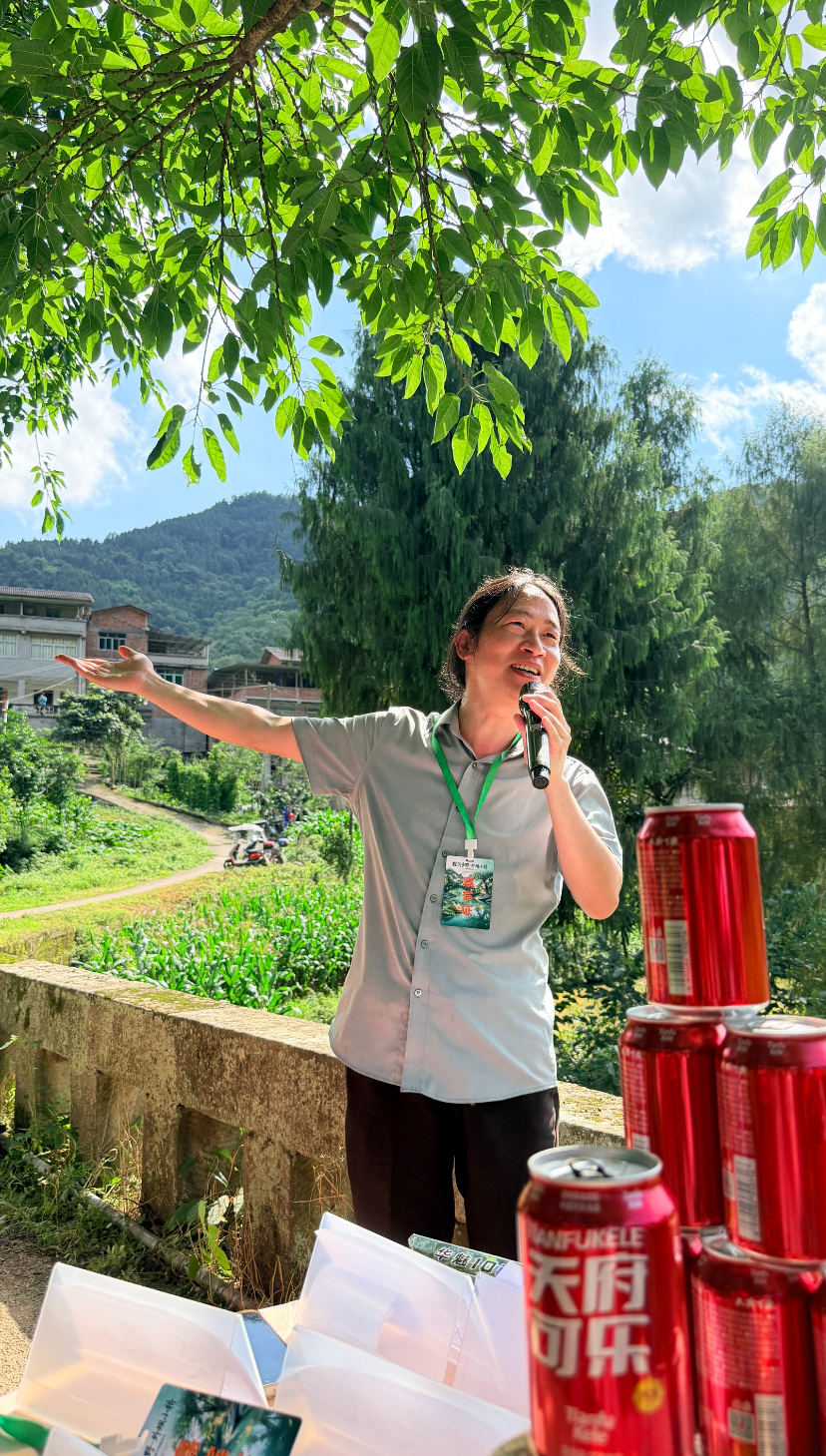 毛红波匠心打造外坝小桥乡土文旅新名片